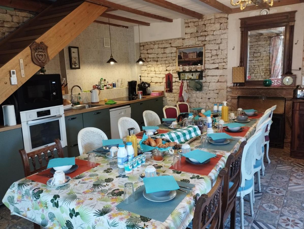 Bed and Breakfast Chez Marek Et Urszula Le Langon Exterior foto